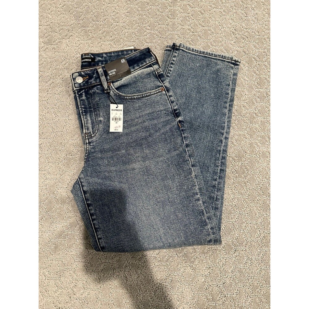 NWT Express Boyfriend Mid Rise Jeans Sz 4